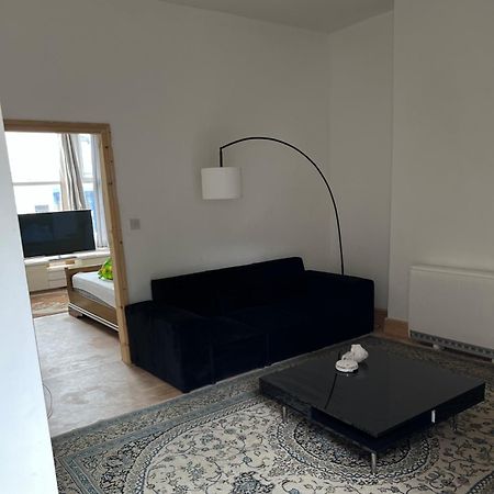 New Flat, Own Bathroom, Sitting Room & Large Bedroom - Walsall Bescot Buitenkant foto