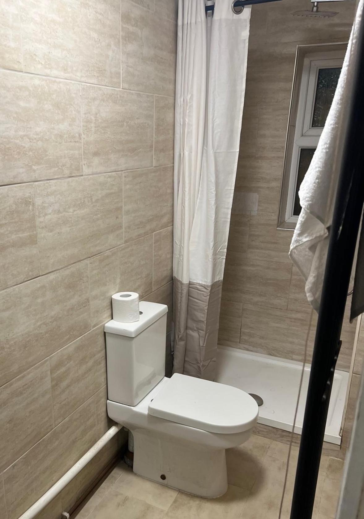 New Flat, Own Bathroom, Sitting Room & Large Bedroom - Walsall Bescot Buitenkant foto
